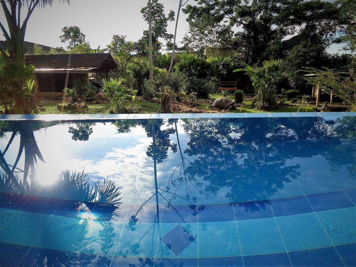 Hotel Wisdom Garden Tena Exterior foto